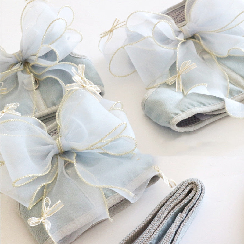 Charming Bow Harness: Secure Walks, Happy Pets