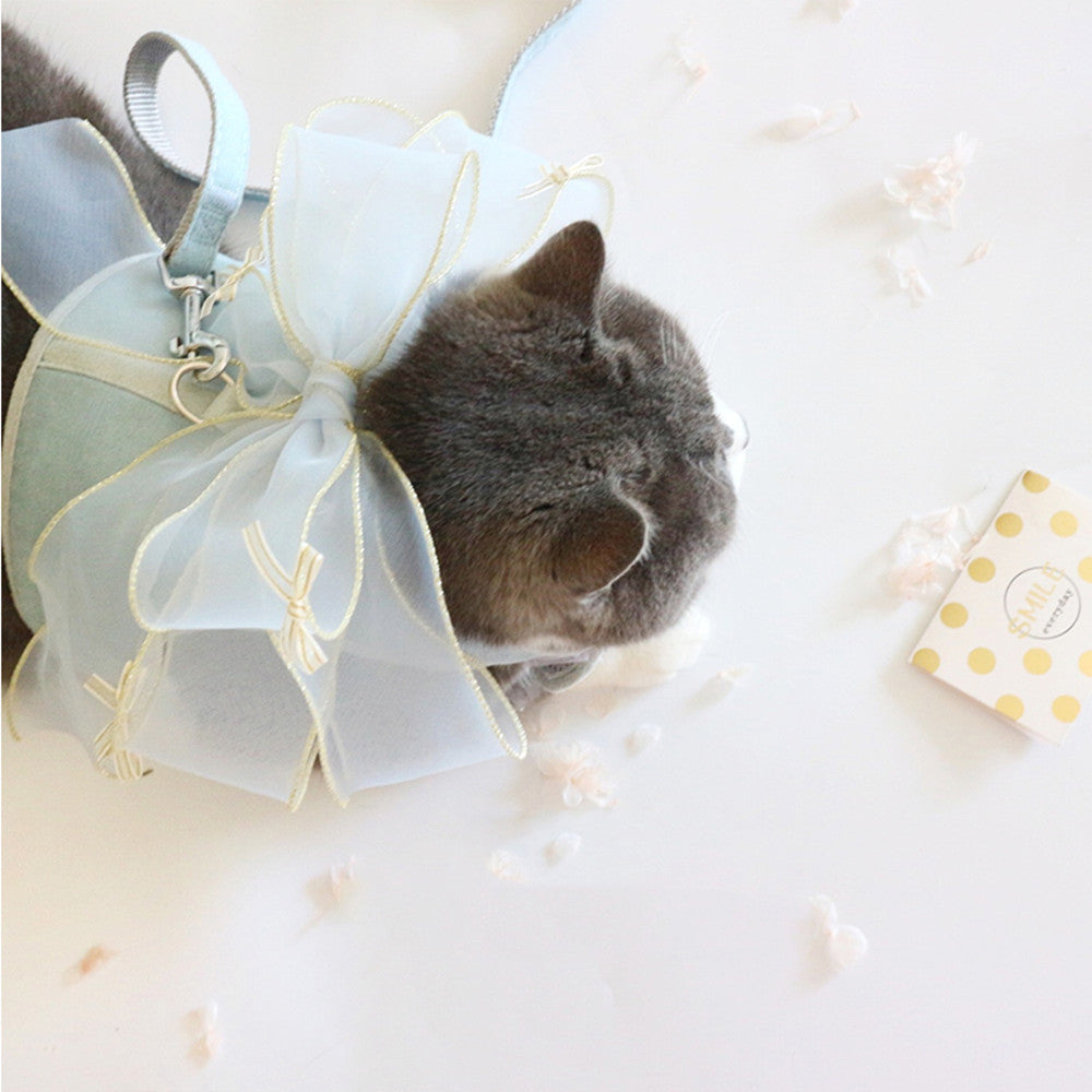 Charming Bow Harness: Secure Walks, Happy Pets