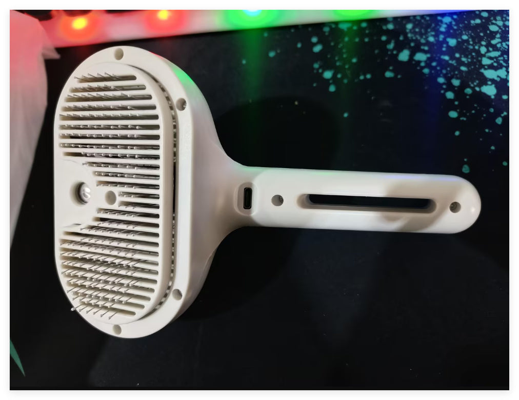 Gentle Pet Comb + Mist Spray — No More Tangled Fur